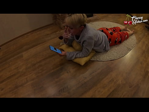 ❤️ Луда блондинка смуче огромен член и скача върху него - анален секс ❤ Руско порно в bg.niceporn.ru ️❤